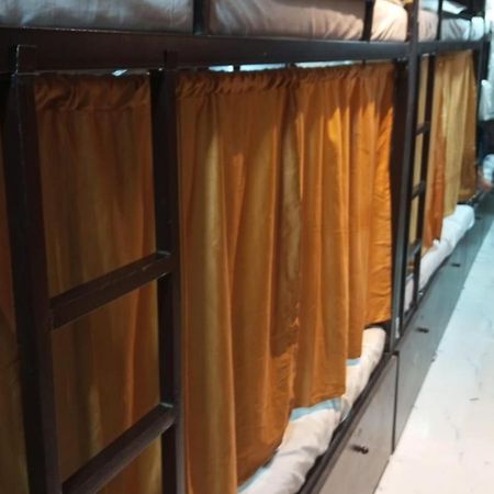 Golden View Dormitory Hotel Mumbai  Buitenkant foto